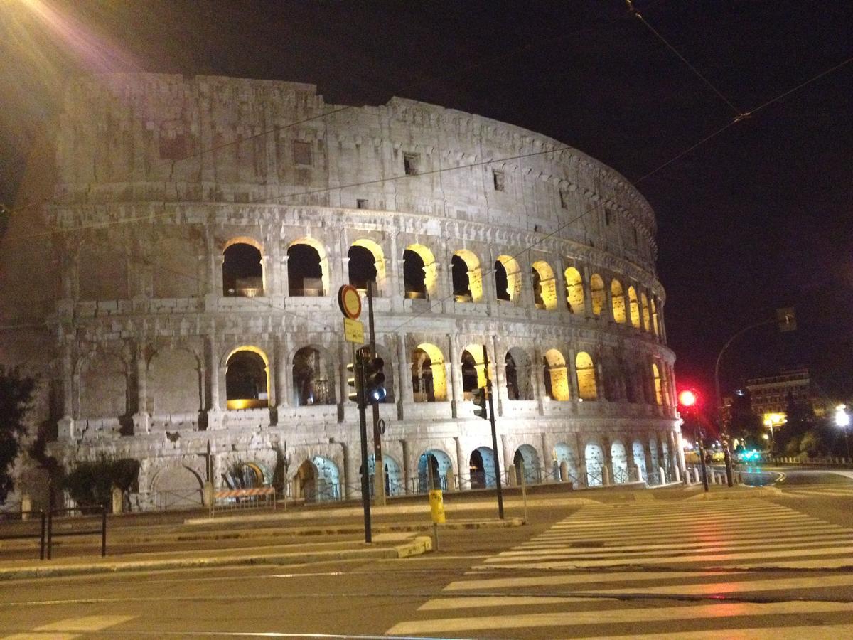 Termini Binario 1&2 Roma Exterior foto