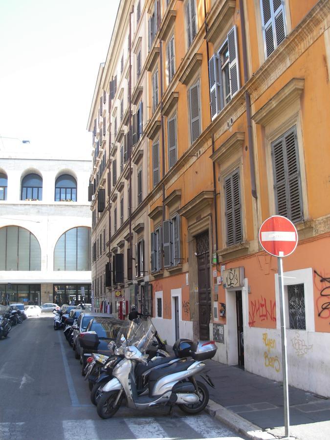 Termini Binario 1&2 Roma Exterior foto